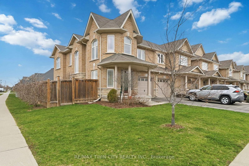 1 Charleswood Cres, Hamilton, L0R 1P0 | Image 2