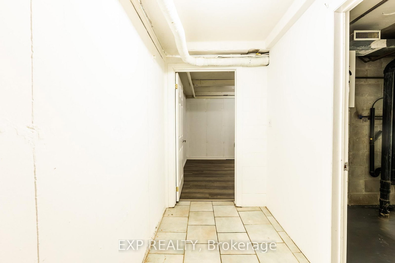 121 University Avenue E, Unit 102 - Photo 21