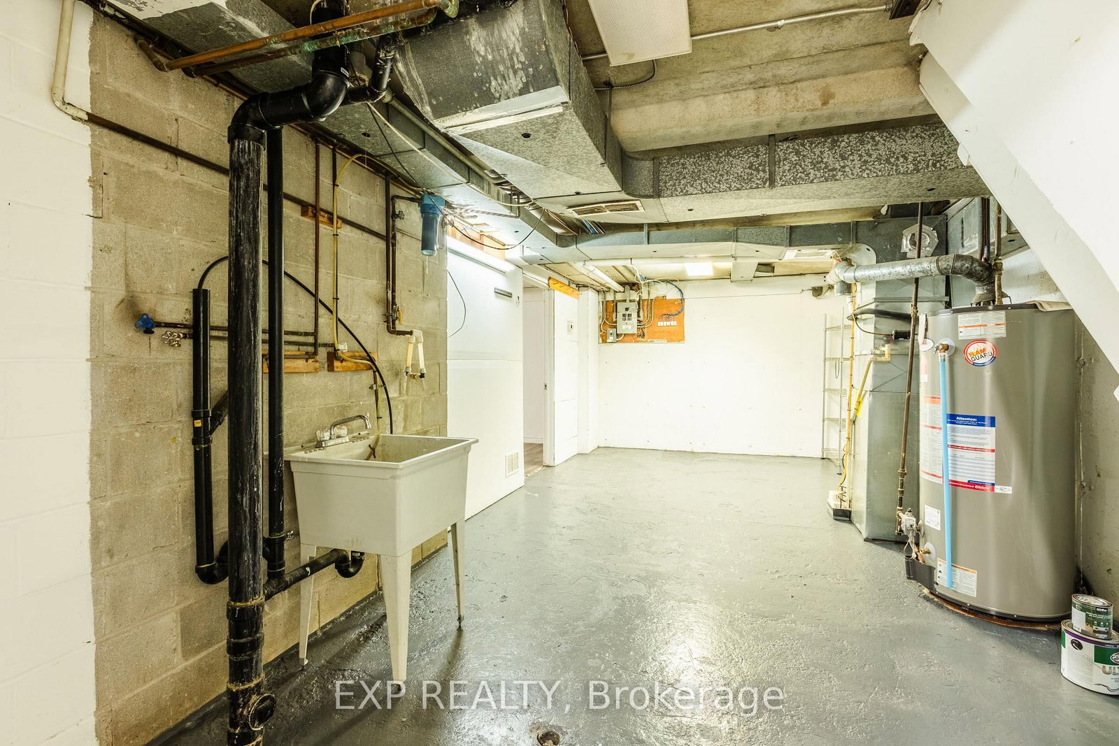 121 University Avenue E, Unit 102 - Photo 25