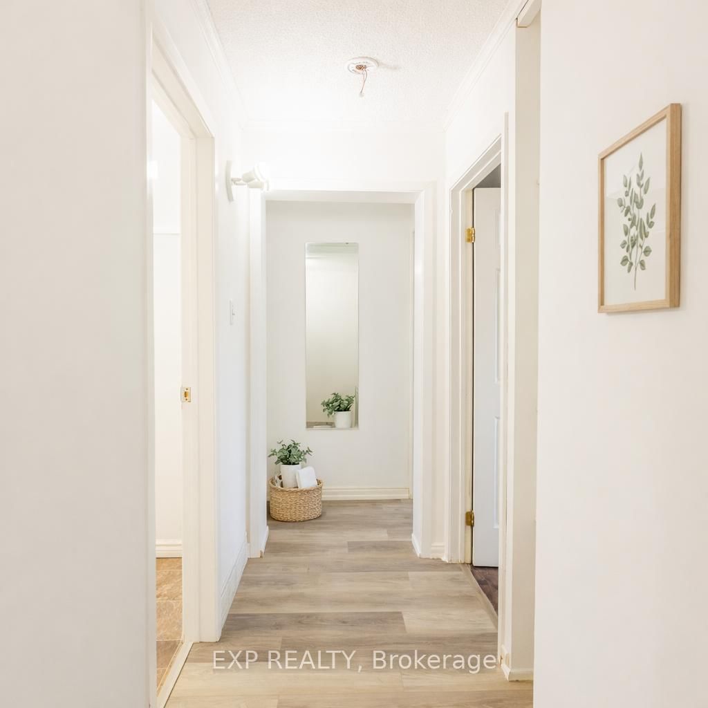 121 University Avenue E, Unit 102 - Photo 36