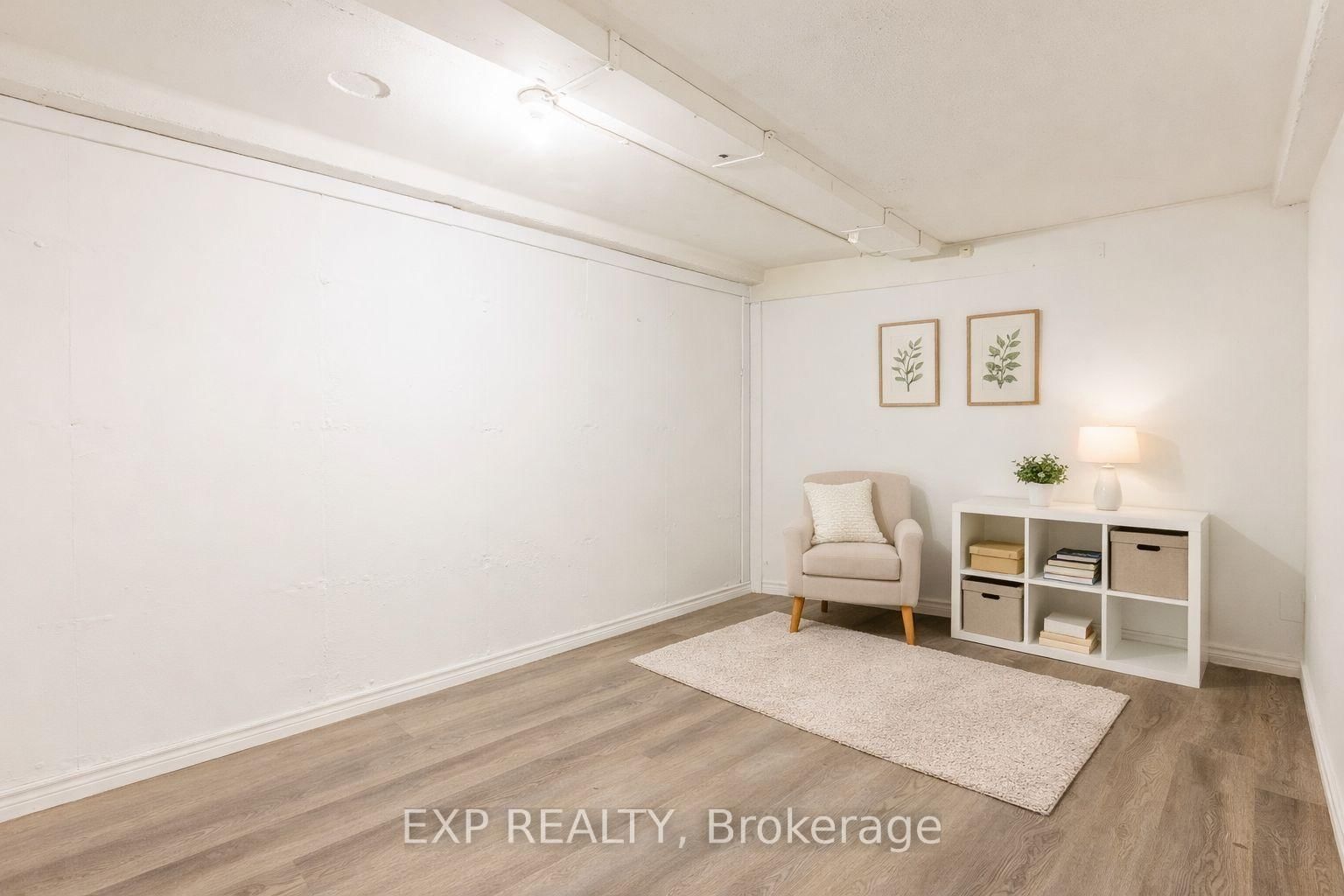 121 University Avenue E, Unit 102 - Photo 37