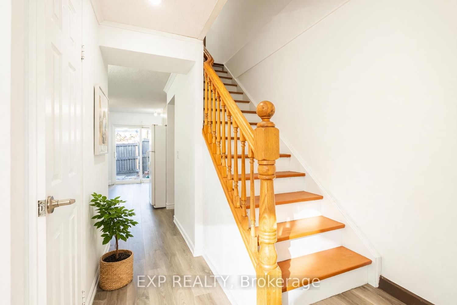 121 University Avenue E, Unit 102 - Photo 5