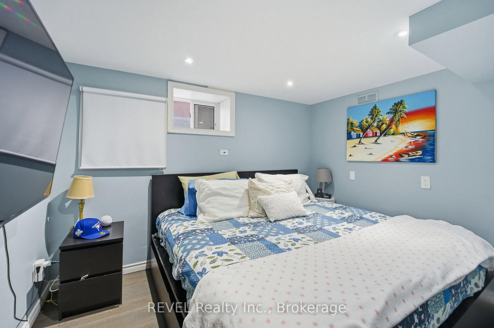 Detached House for sale at 348 Hellems Avenue, Welland, Ontario, L3B 3C1 - Welland Downtown - MLS: X12999588