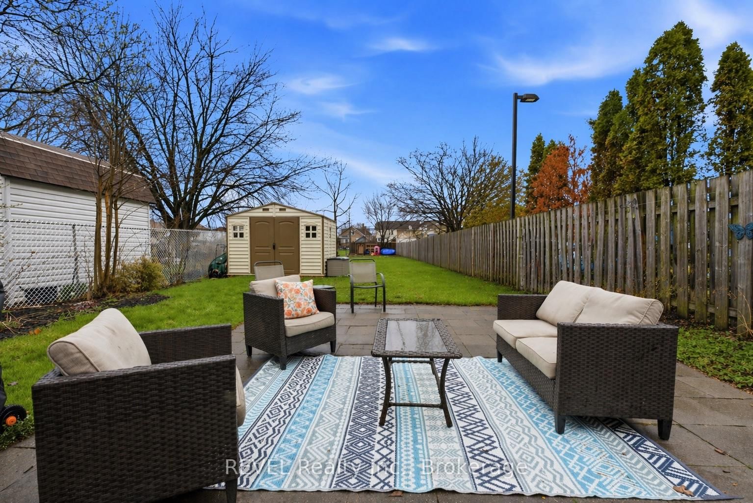 Detached House for sale at 348 Hellems Avenue, Welland, Ontario, L3B 3C1 - Welland Downtown - MLS: X12999588