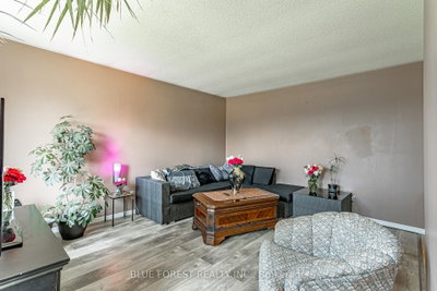 7 Raven Avenue — photo 4