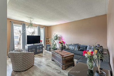 7 Raven Avenue — photo 5