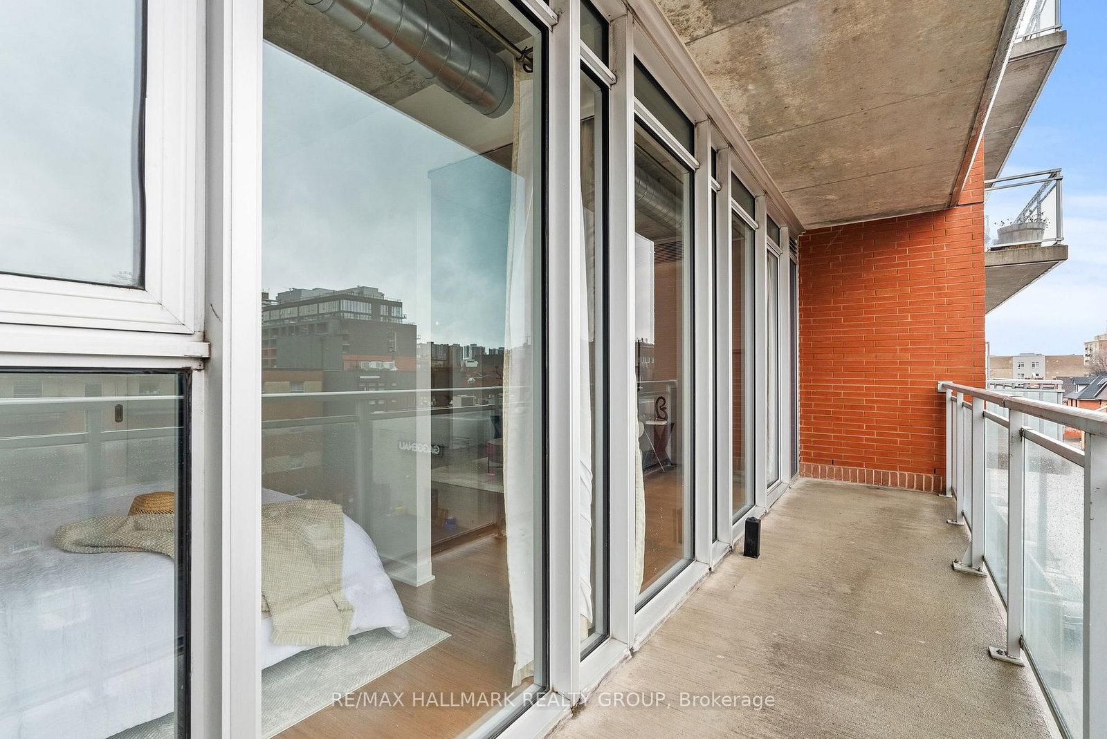 354 Gladstone Avenue, Unit 332 - Photo 18