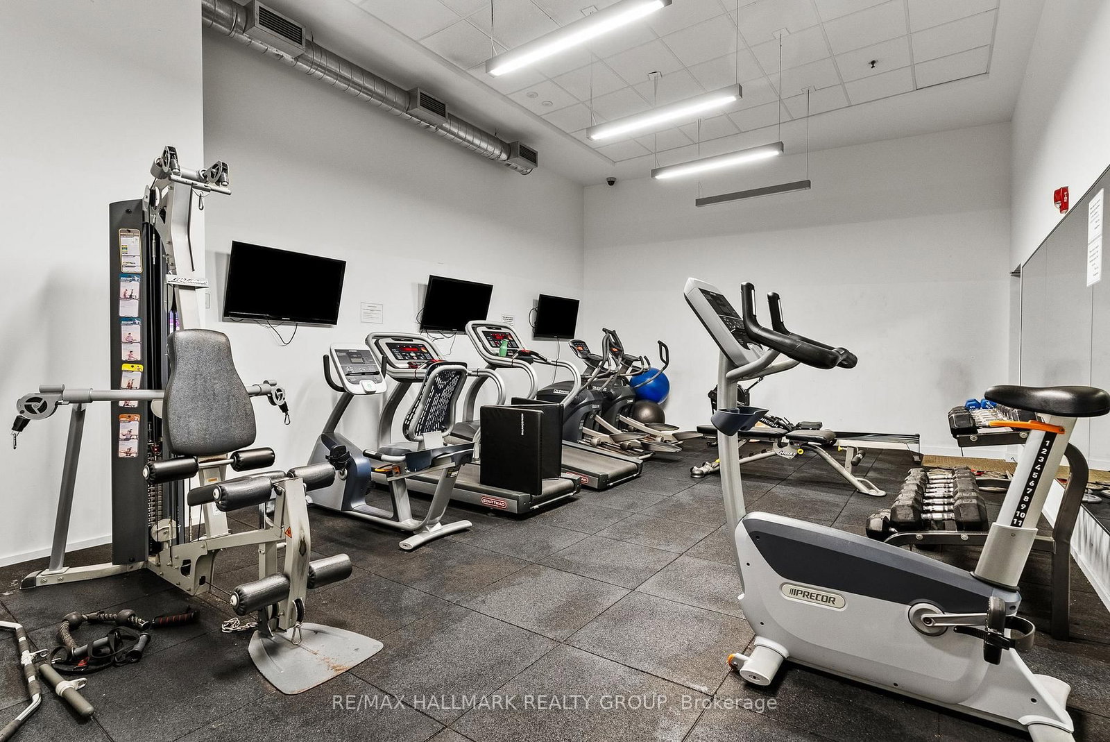 354 Gladstone Avenue, Unit 332 - Photo 26