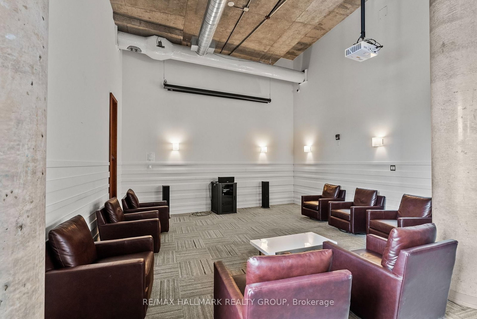 354 Gladstone Avenue, Unit 332 - Photo 27