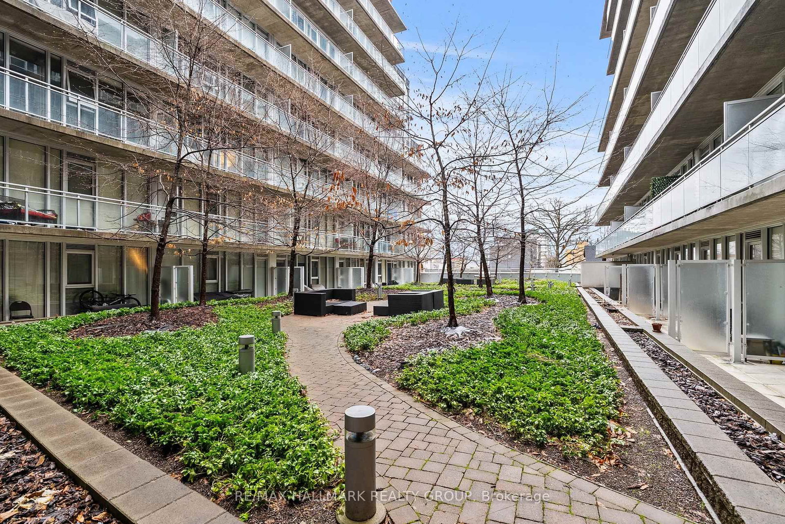 354 Gladstone Avenue, Unit 332 - Photo 29