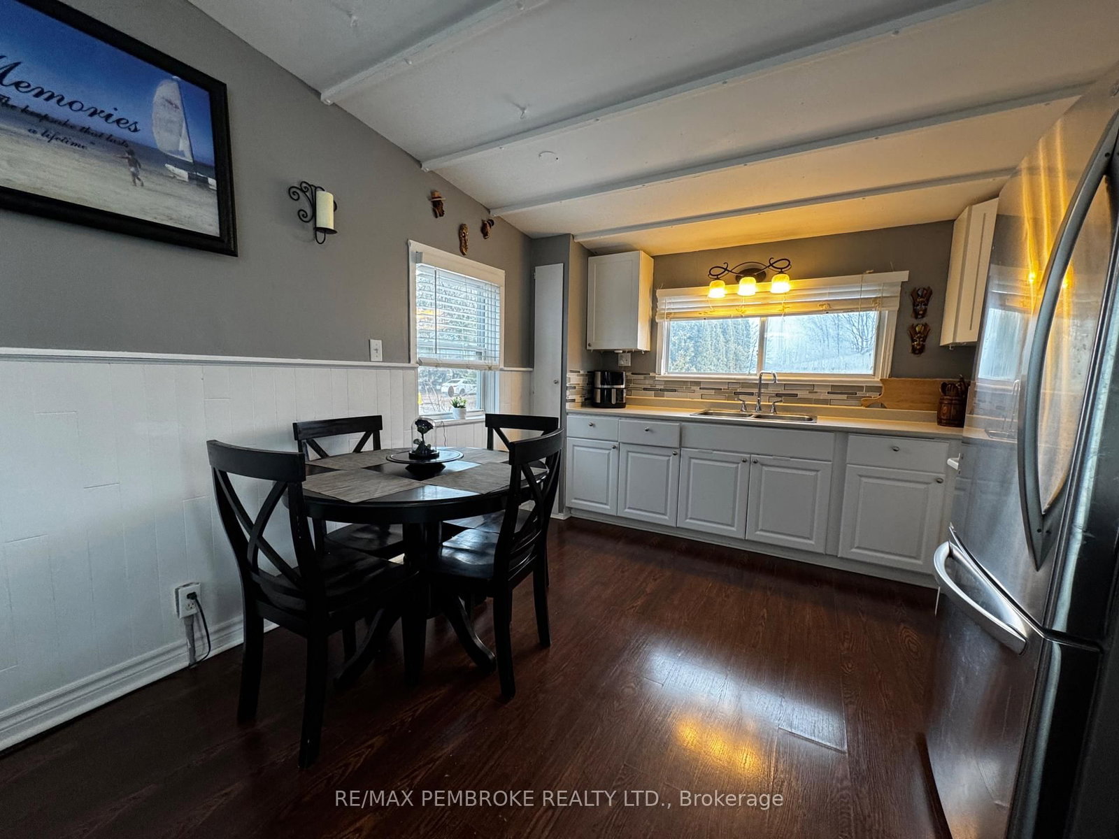 72 Pinehurst Estates • Petawawa, ON photo 3