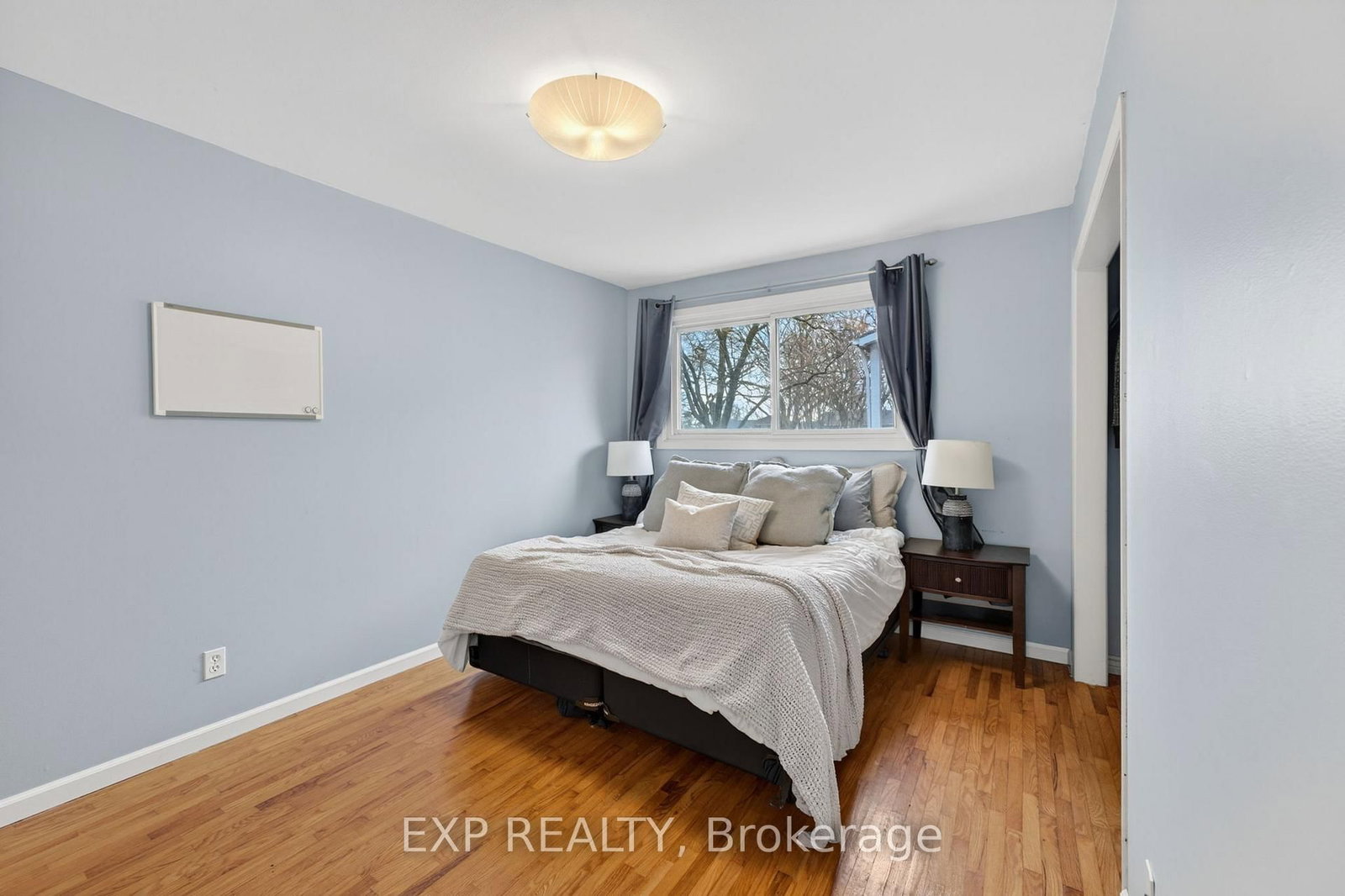 Detached House for sale at 25 Mcquade Drive, Quinte West, Ontario, K8V 2G2 - Trenton Ward - MLS: X12999866