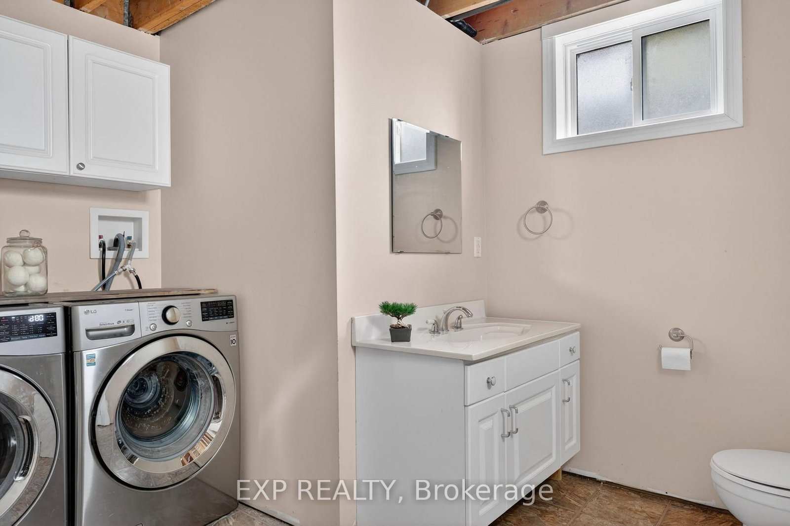 Detached House for sale at 25 Mcquade Drive, Quinte West, Ontario, K8V 2G2 - Trenton Ward - MLS: X12999866