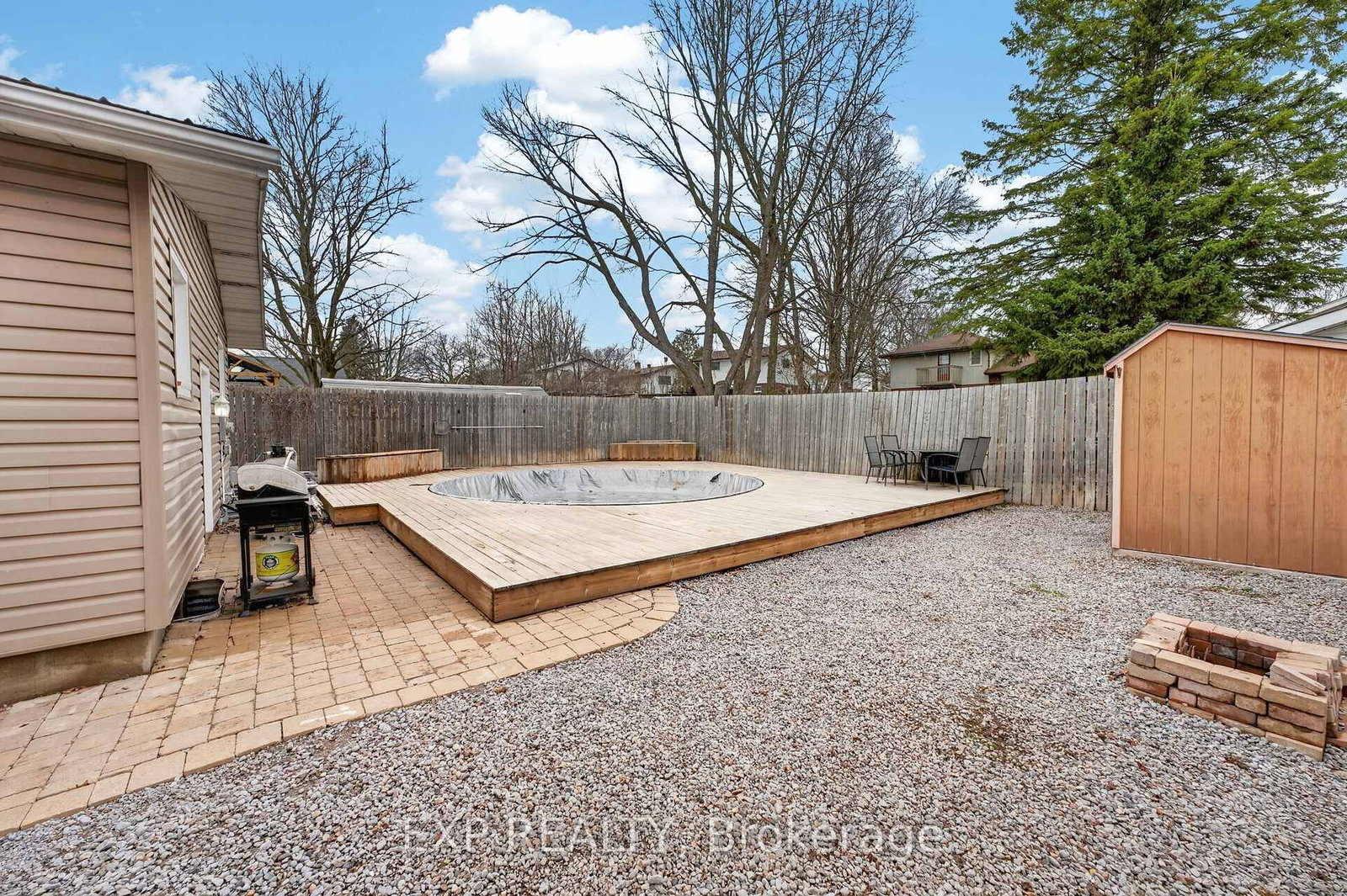 Detached House for sale at 25 Mcquade Drive, Quinte West, Ontario, K8V 2G2 - Trenton Ward - MLS: X12999866