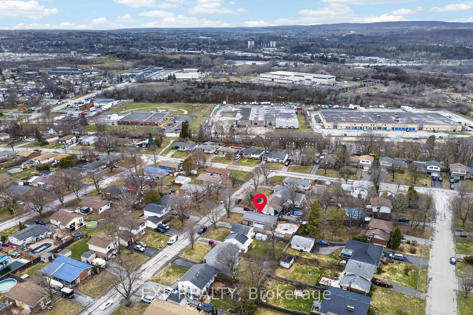 Detached House for sale at 25 Mcquade Drive, Quinte West, Ontario, K8V 2G2 - Trenton Ward - MLS: X12999866