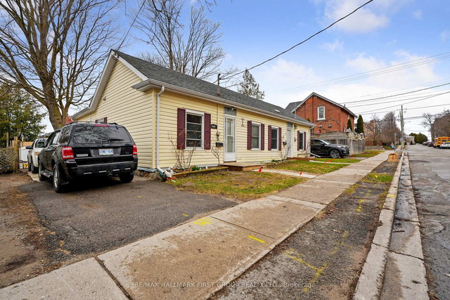 387 / 389 John Street