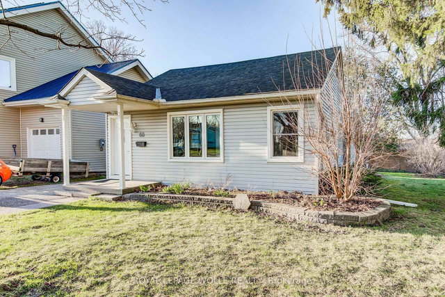 60 Riverside Drive W