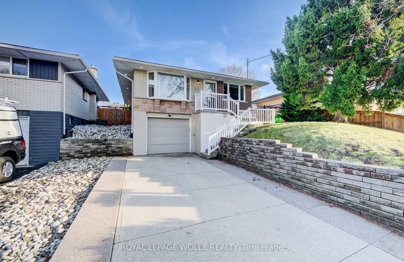 22 Duncairn Ave, Kitchener, N2M 4S4 | Image 2