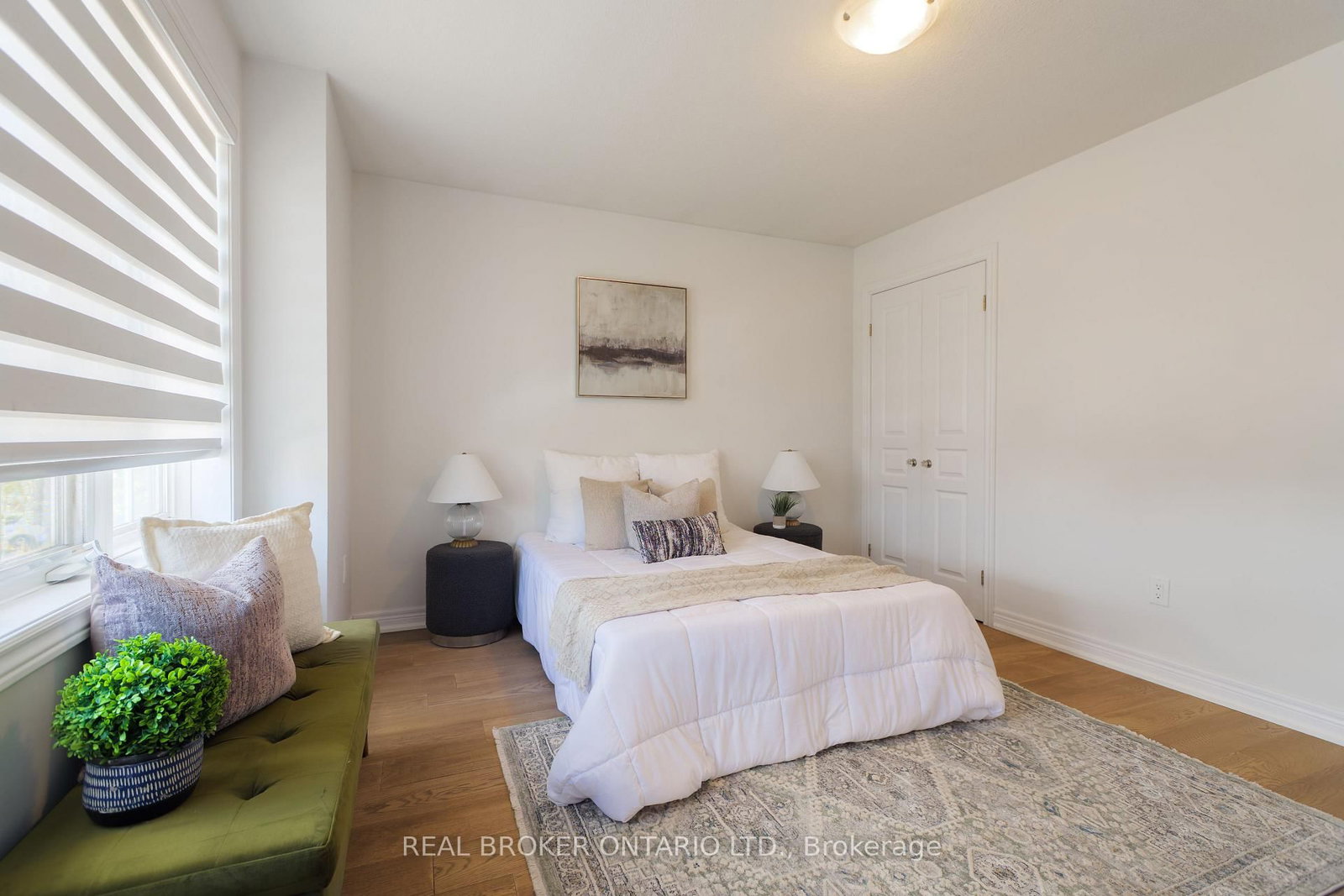 Detached House for sale at 83 Benedict Place, Hamilton, Ontario, L9A 0A4 - Jerome - MLS: X13000102