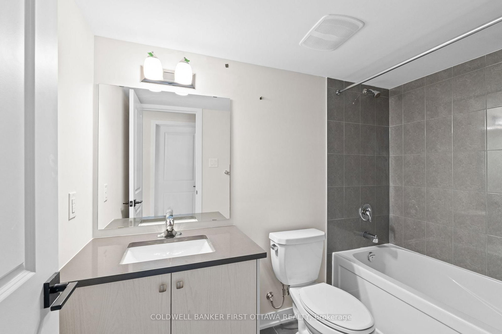 513 BRIGATINE Avenue - Photo 33