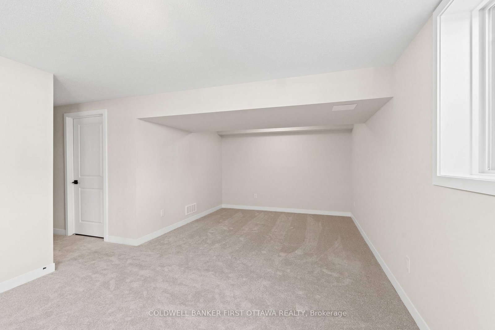 513 BRIGATINE Avenue - Photo 34