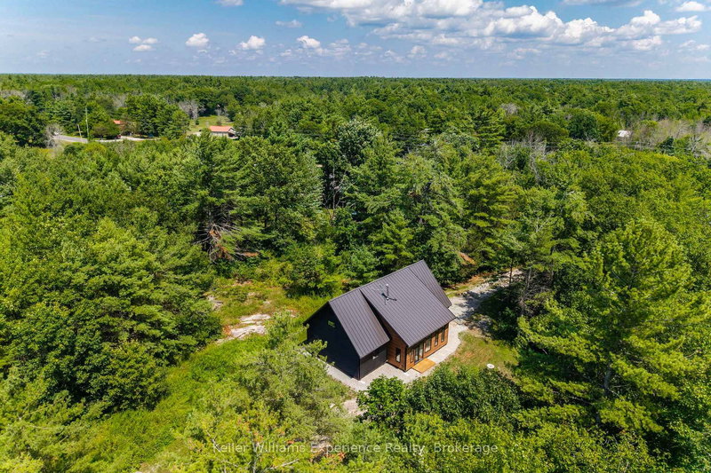753 Honey Harbour Rd, Georgian Bay, L0K 1S0 | Image 2