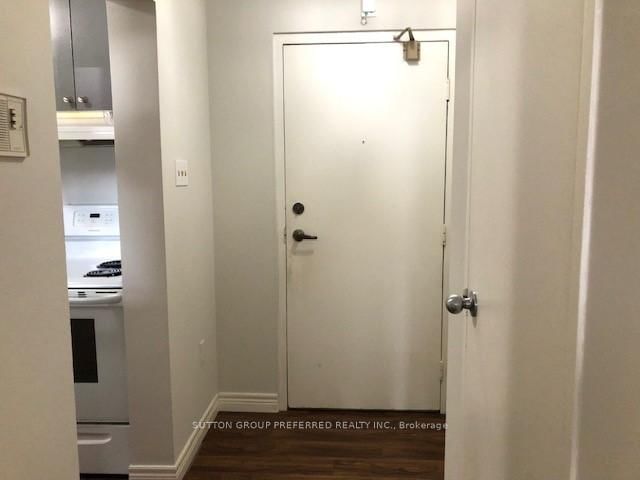 207 - 225 Campus Parkway