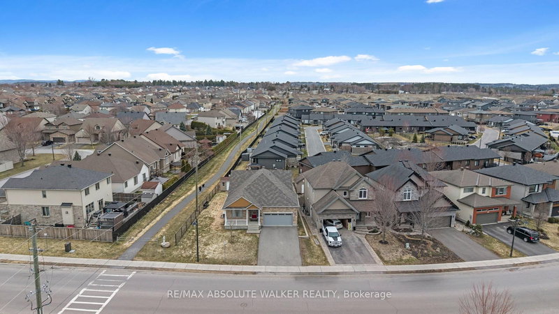 272 Sterling St, Clarence-Rockland, K4K 0H9 | Image 2