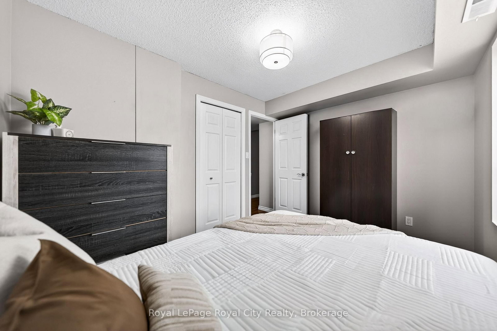 281 Bristol Street, Unit 701 - Photo 28