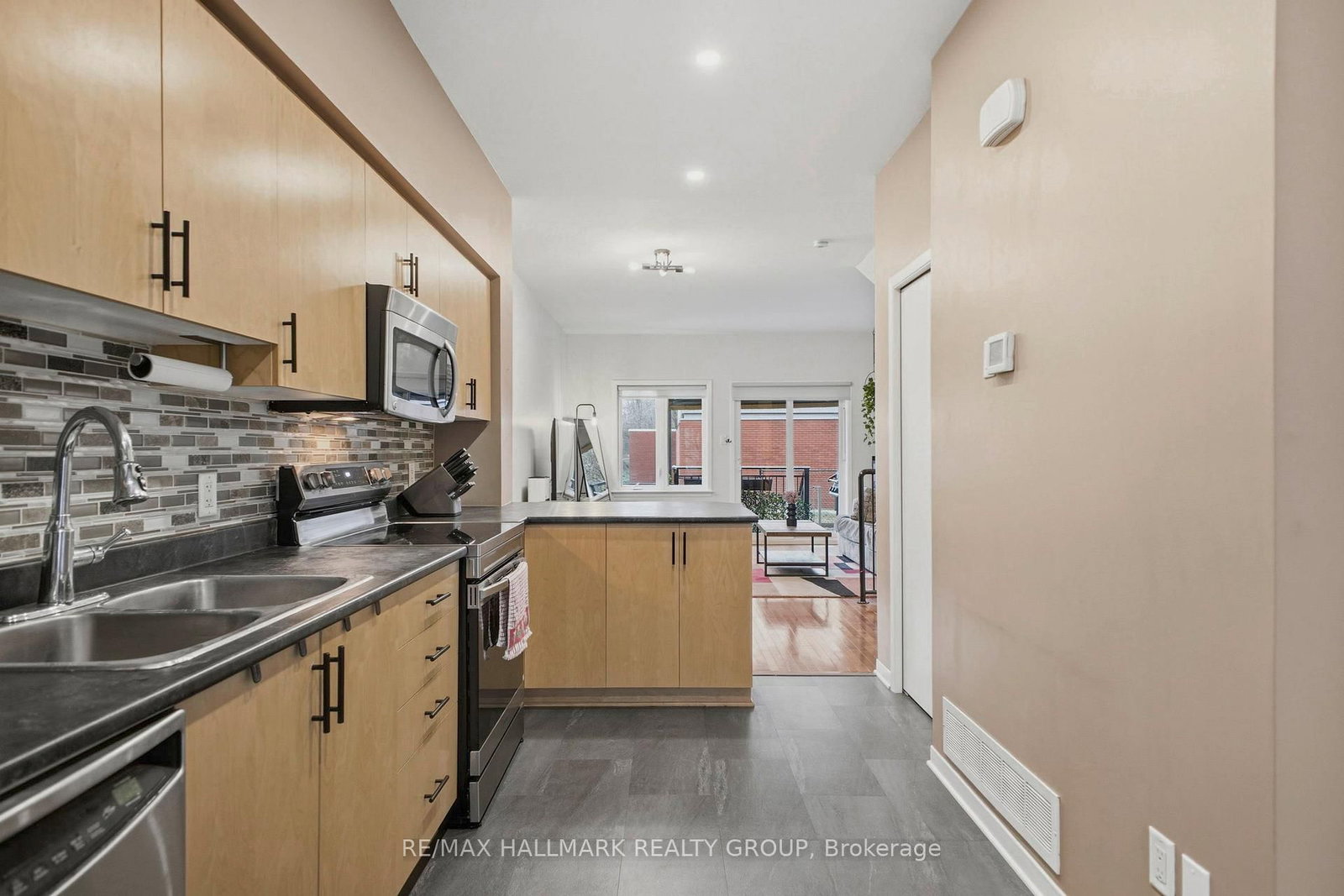 795 Montreal Road, Unit 5 - Photo 10