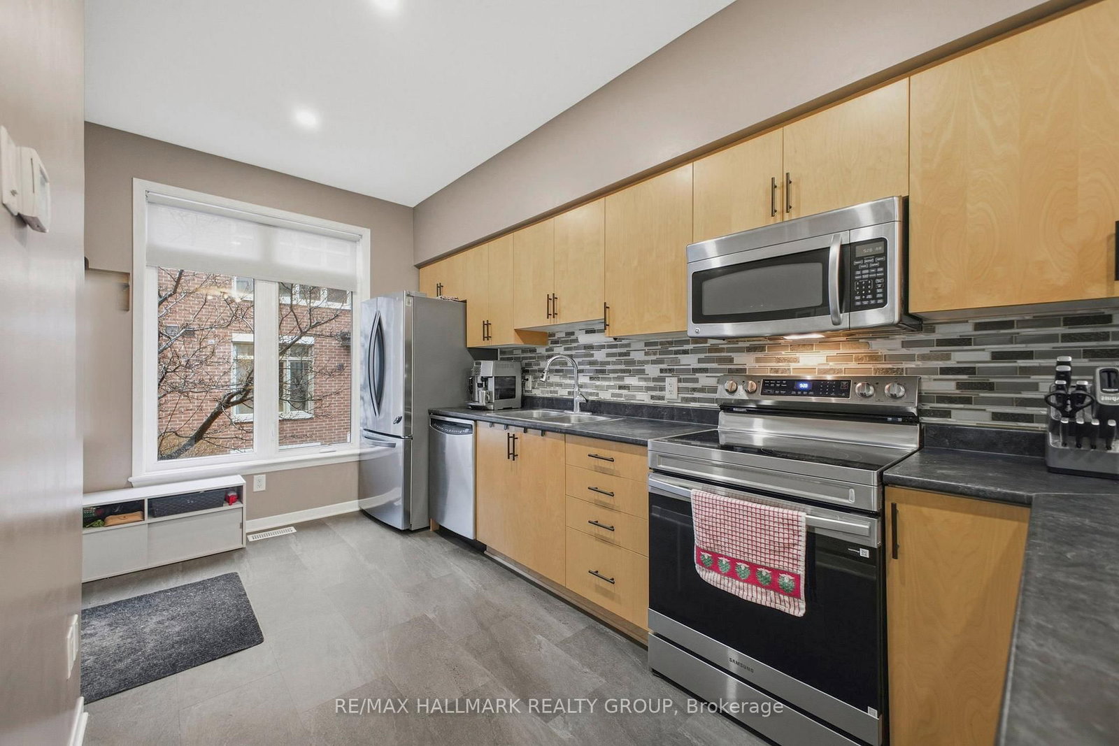 795 Montreal Road, Unit 5 - Photo 8