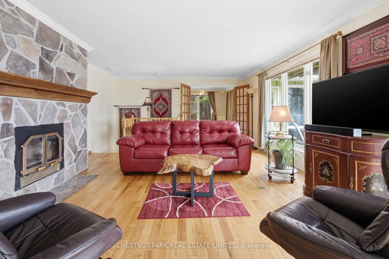 3587 County Rd 7 • Prince Edward County, ON photo 12