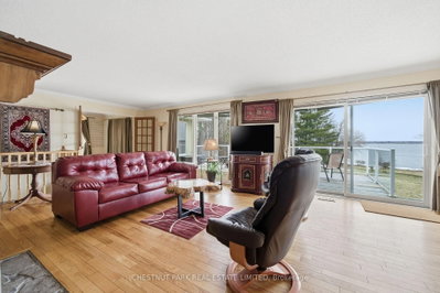 3587 County Rd 7 • Prince Edward County, ON photo 9
