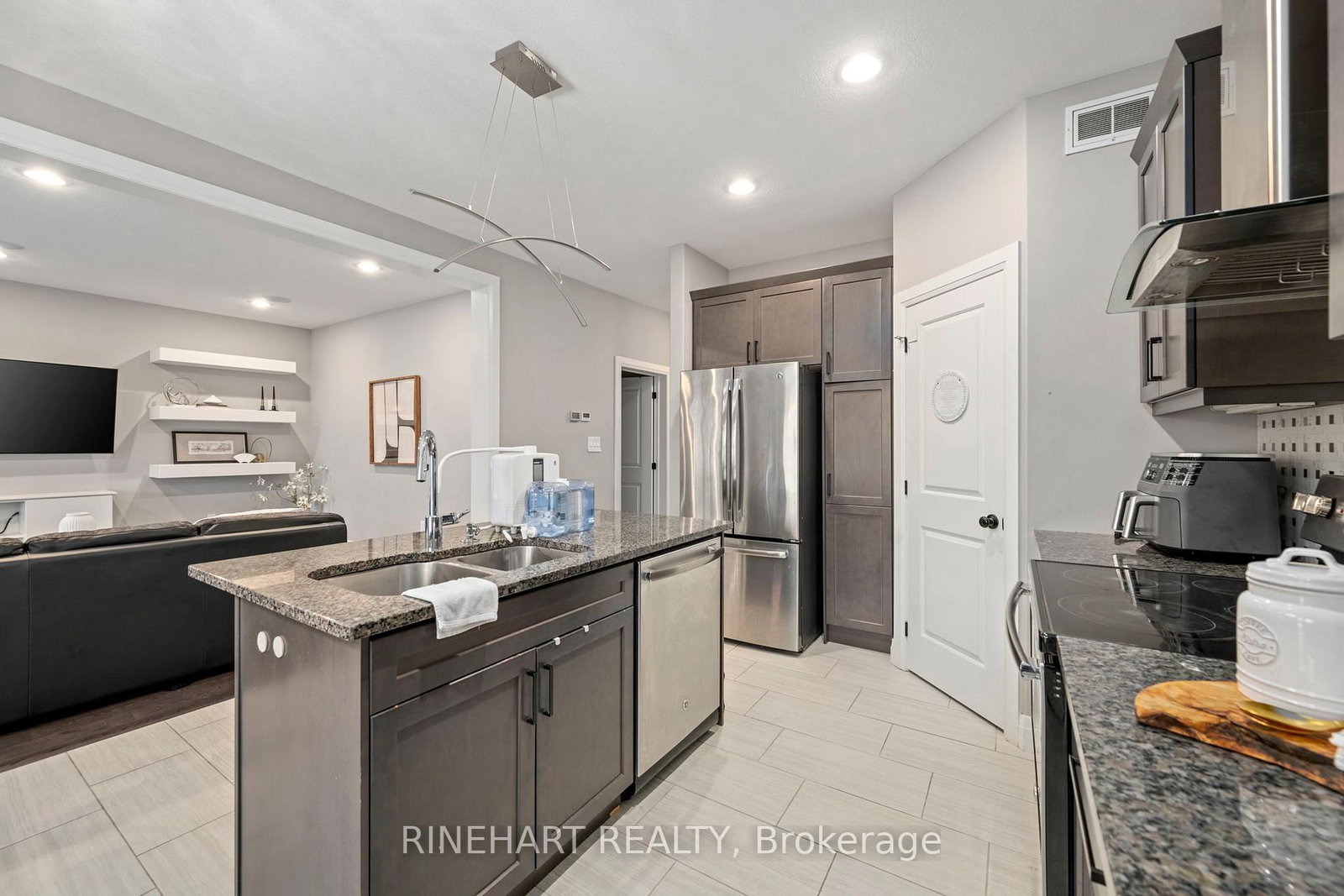 2512 Holbrook Drive - Photo 12