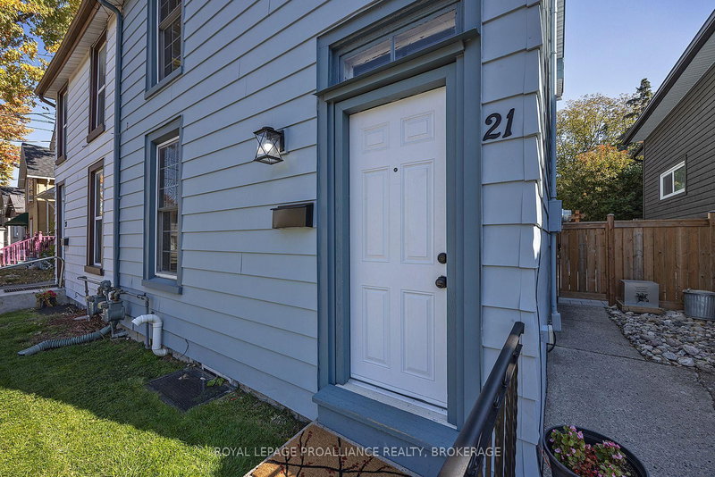 21 Main St, Kingston, K7K 3Y2 | Image 3