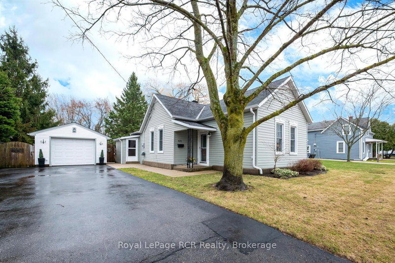 631 9th St W, Owen Sound, N4K 3P4 | Image 2