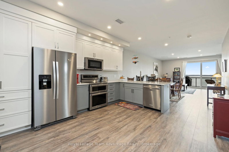 305 - 20 Salt Dock Rd, Parry Sound, P2A 0E7 | Image 2