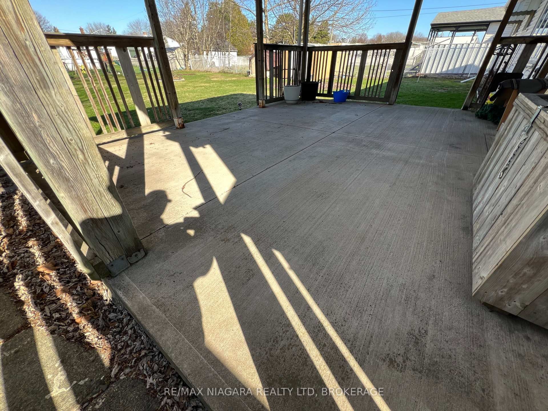 4577 Drummond Road