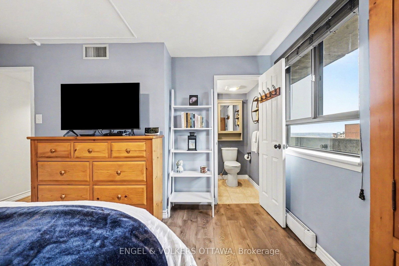 470 Laurier Avenue W, Unit 2209 - Photo 17