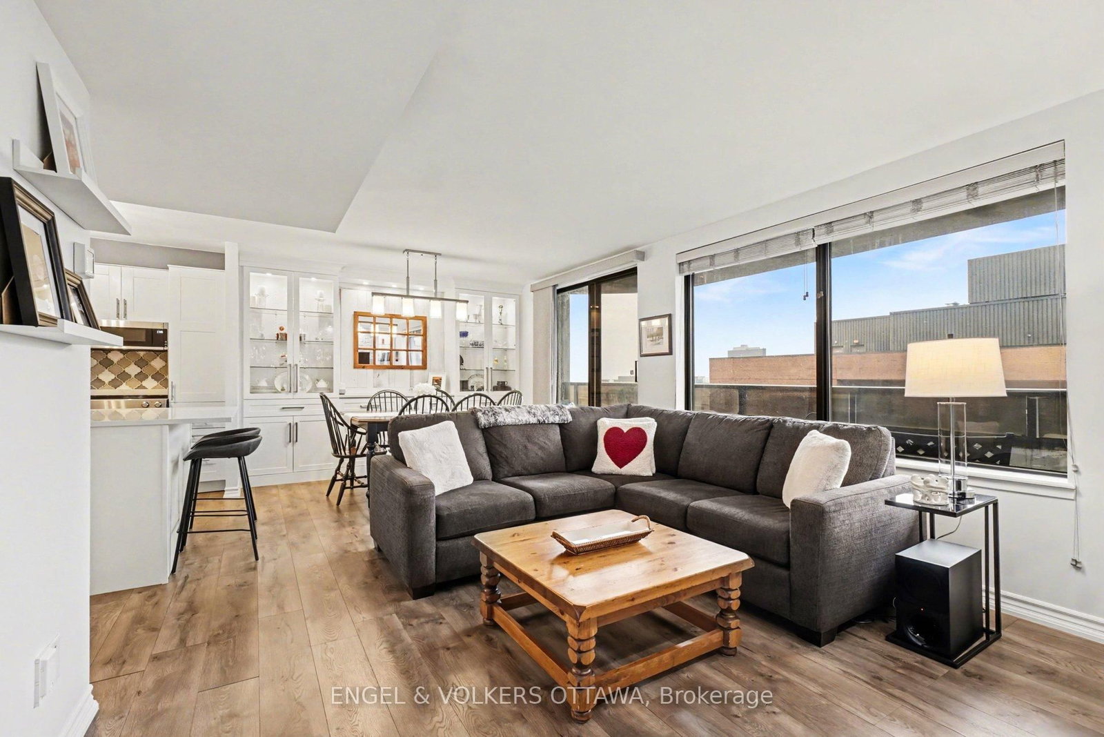 470 Laurier Avenue W, Unit 2209 - Photo 6