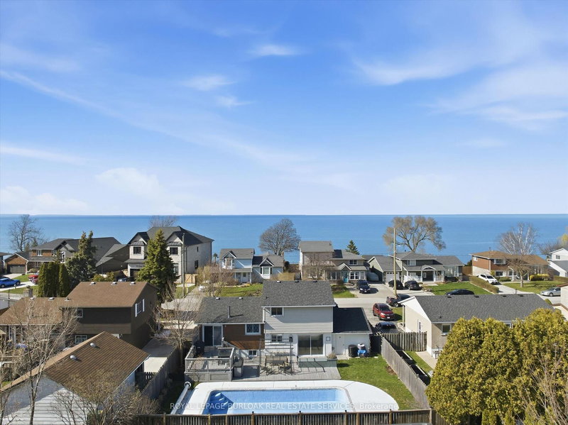 35 Viking Dr, Grimsby, L3M 3V2 | Image 2