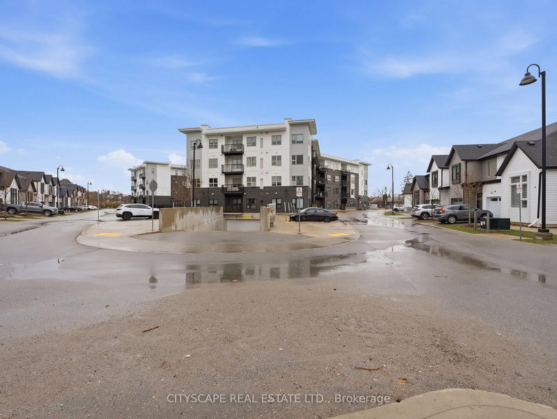 138 - 110 Fergus Ave, Kitchener, N2A 2H2 | Image 2