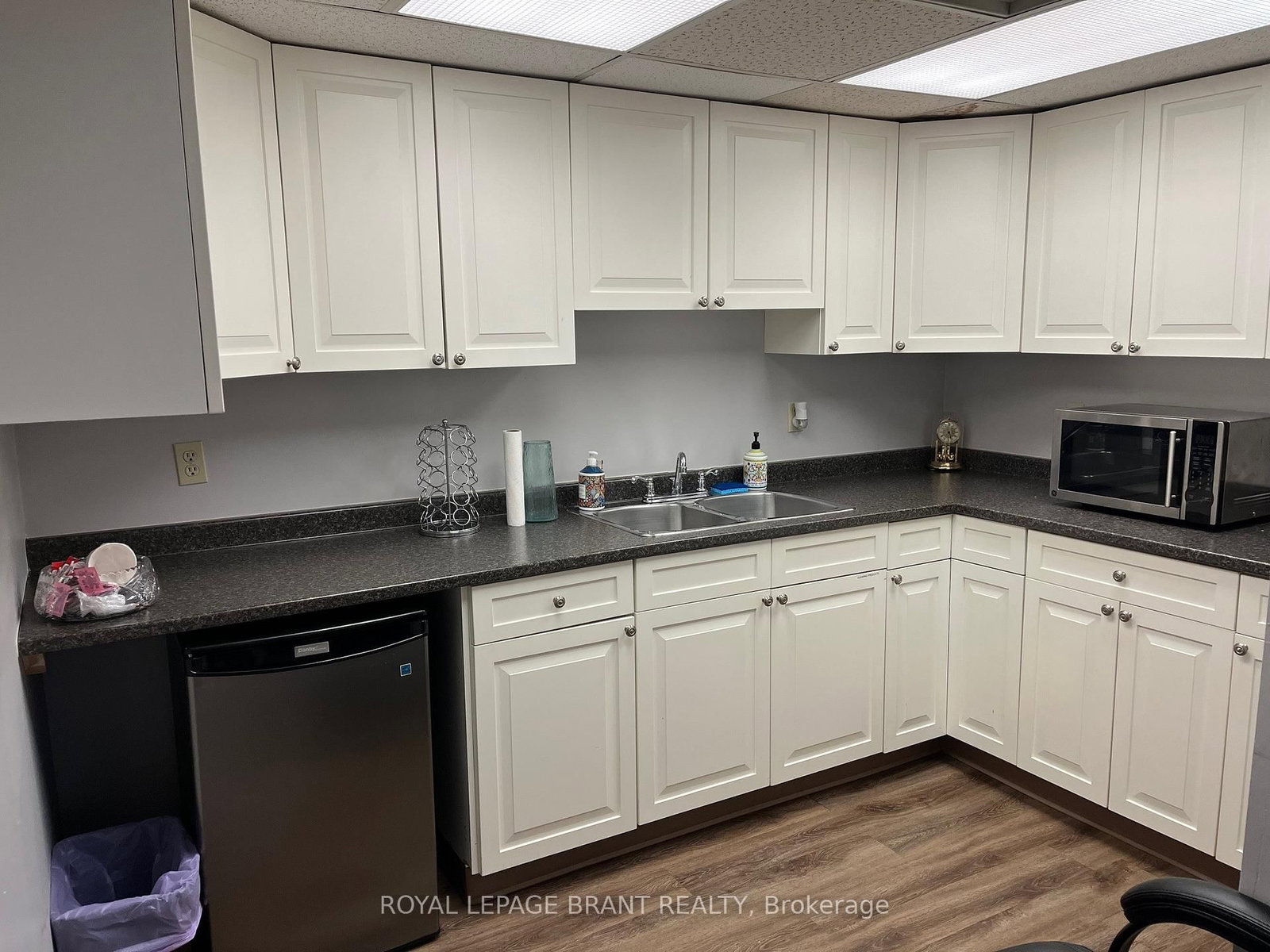 139 Grand River Street N, Unit 201 - Photo 11