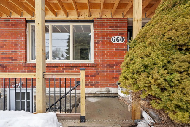 Lower Unit - 660 Mackechnie Crescent