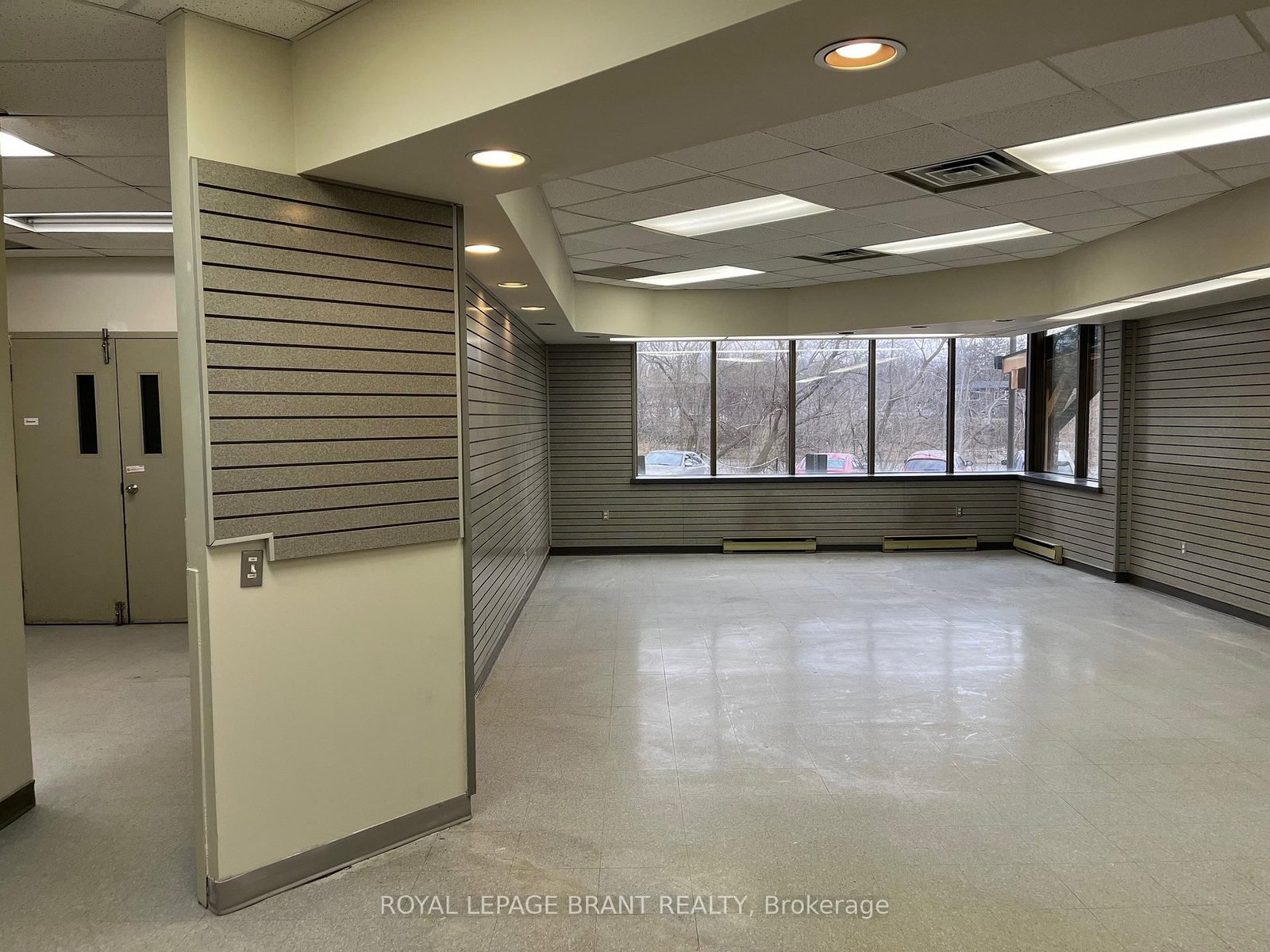 139 Grand River Street N, Unit 102 - Photo 6