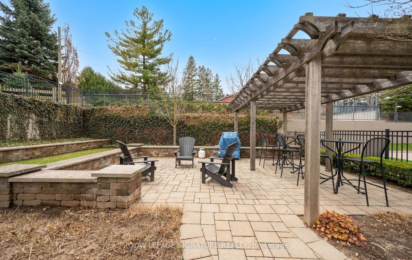 539 BELMONT Avenue W, Unit 101 - Photo 27