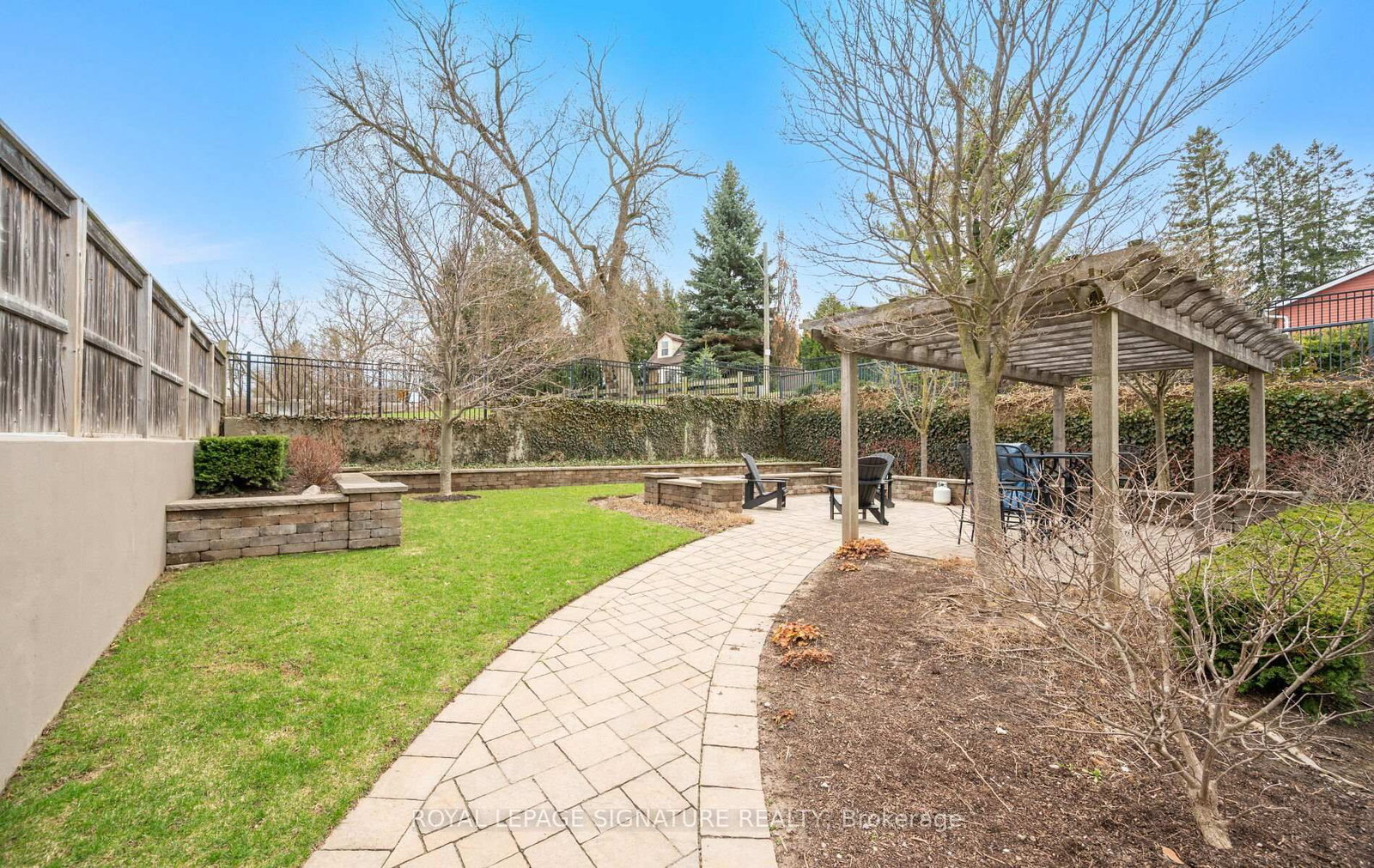 539 BELMONT Avenue W, Unit 101 - Photo 28