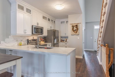 8142 Costabile Drive • #16 • Niagara Falls, ON photo 5