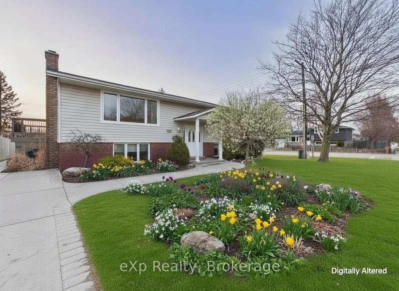 422 Wellington St, Saugeen Shores, N0H 2C4 | Image 2