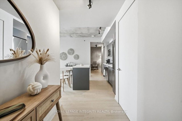 602 - 203 Catherine Street